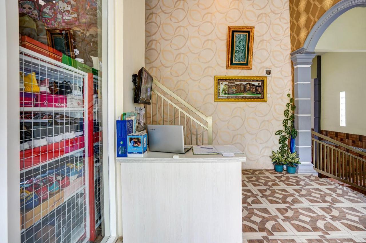 Super Oyo 90642 Lancar Homestay Syariah Tlekung Exteriér fotografie