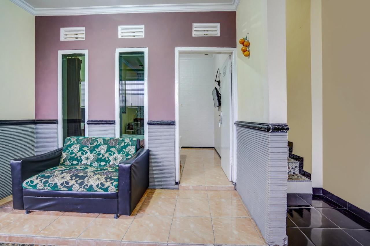 Super Oyo 90642 Lancar Homestay Syariah Tlekung Exteriér fotografie