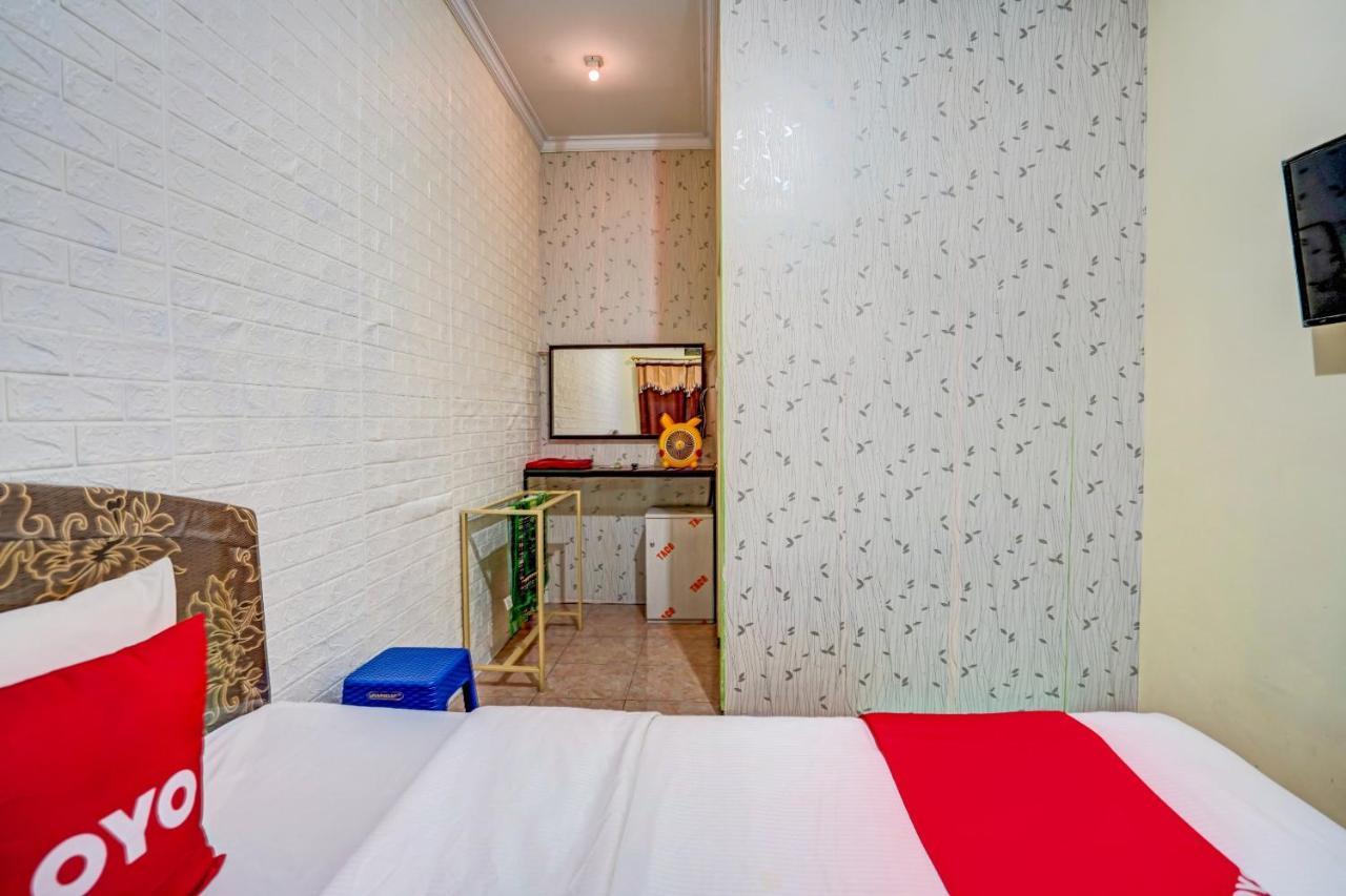 Super Oyo 90642 Lancar Homestay Syariah Tlekung Exteriér fotografie