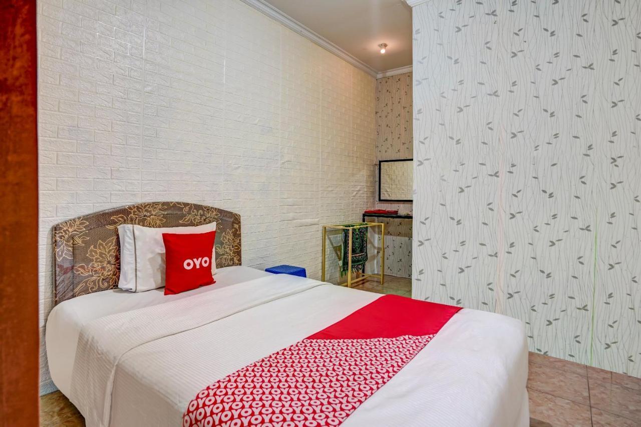 Super Oyo 90642 Lancar Homestay Syariah Tlekung Exteriér fotografie