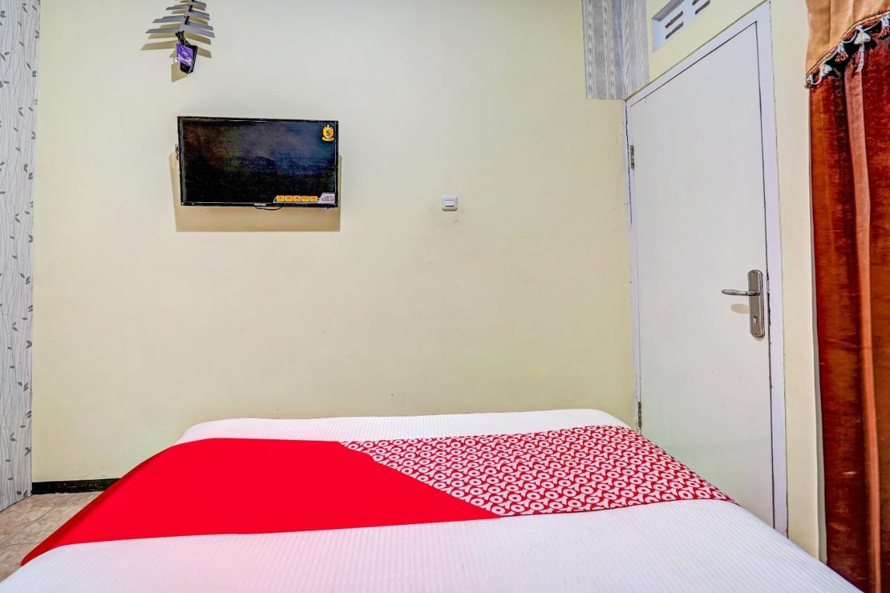 Super Oyo 90642 Lancar Homestay Syariah Tlekung Exteriér fotografie