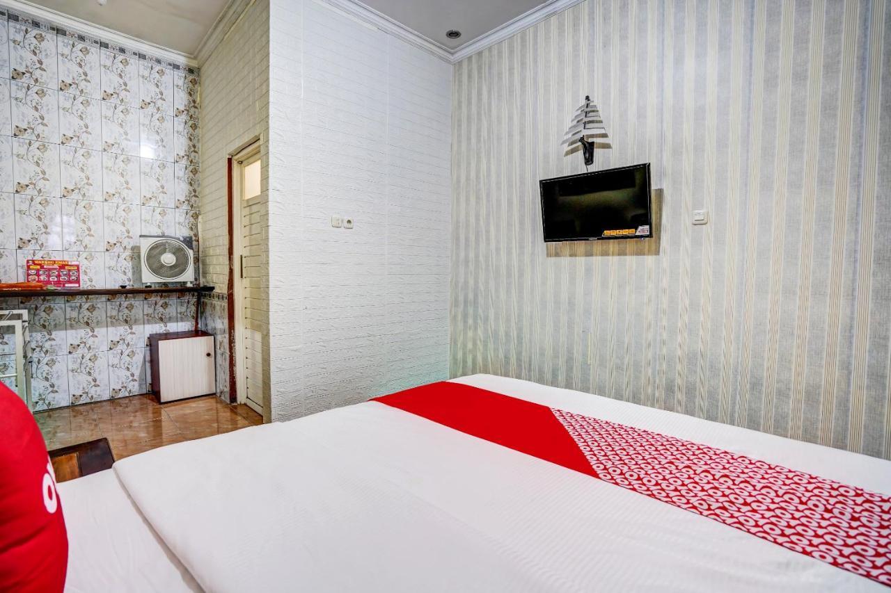 Super Oyo 90642 Lancar Homestay Syariah Tlekung Exteriér fotografie